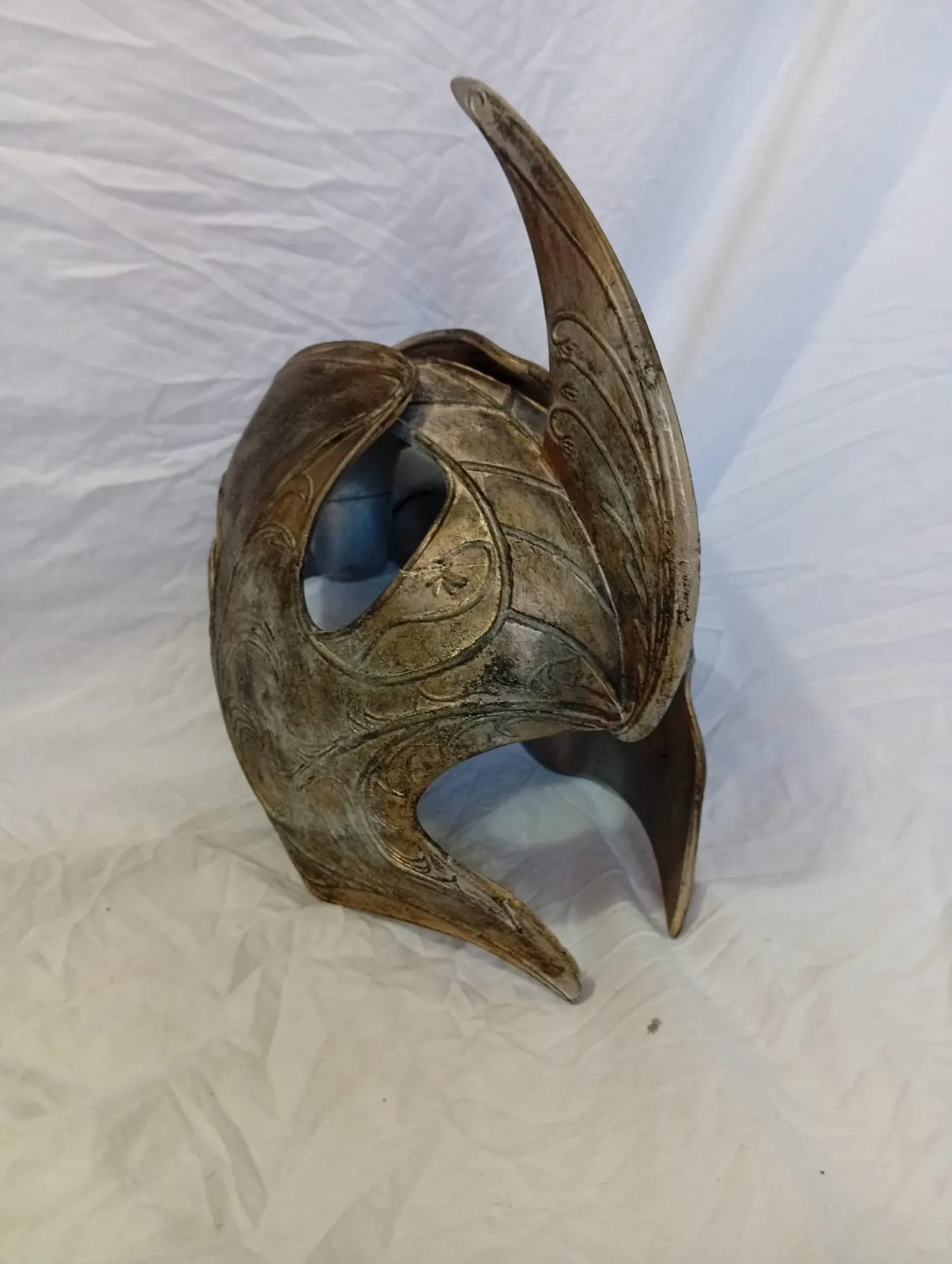 Bronze elven helmet with a tall crest