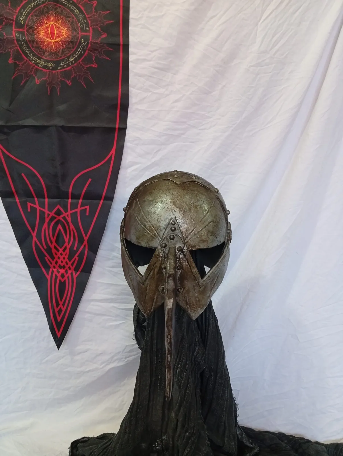Casque d’orque du Mordor à nasal pointu